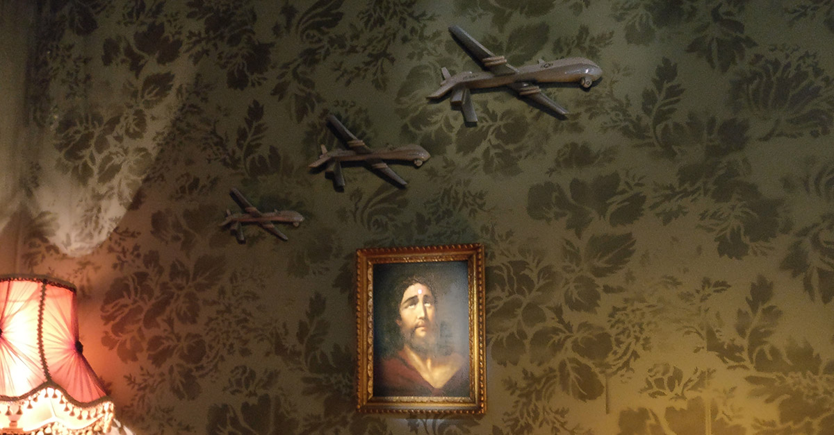 Best of Banksy Drone Duck