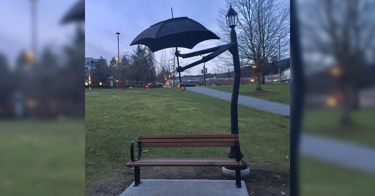 Umbrella Bench