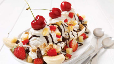Banana Split - Desserts R Amazing!