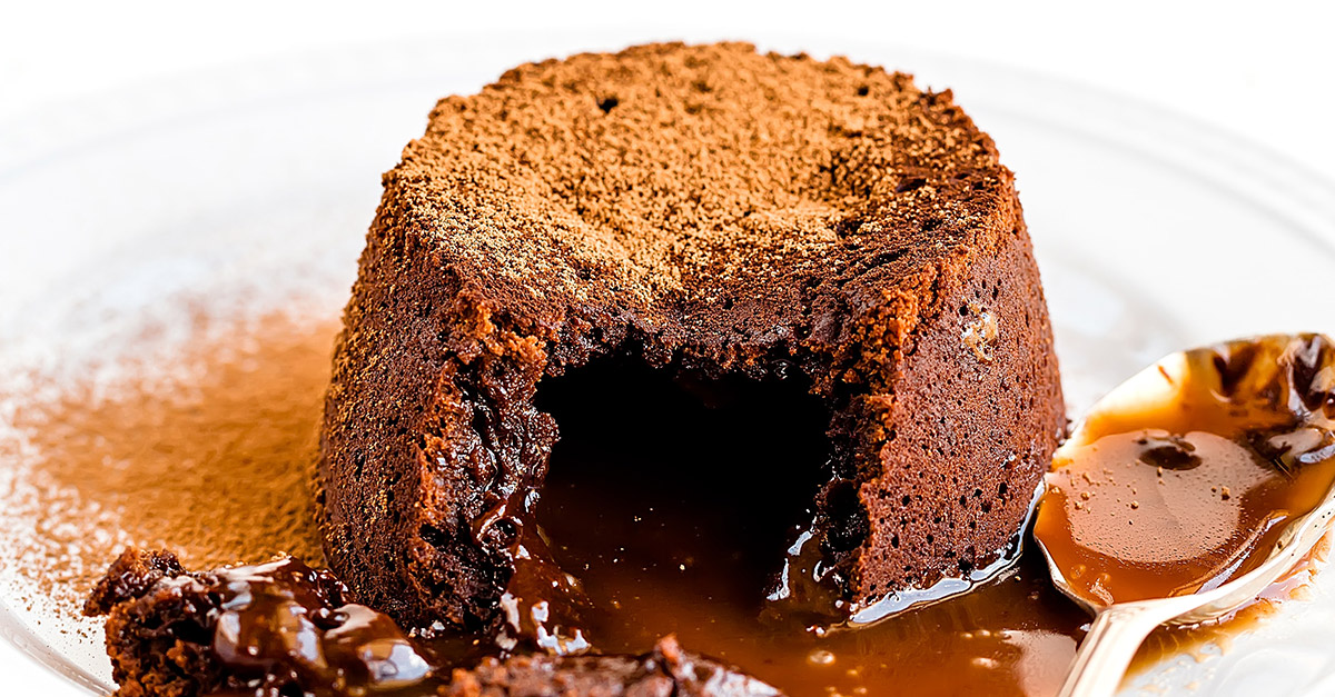 Oozy Caramel Cake - Desserts R Amazing!