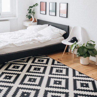 Bedroom Dilemmas R Amazing! - Flooring