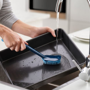 Kitchen Dilemmas R Amazing! - Washing Up Device