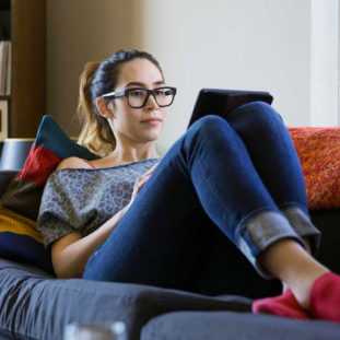 Living Room Dilemmas R Amazing! - Book Shelf vs eBook Reader