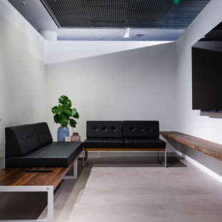 Living Room Dilemmas R Amazing! - Coffee Table vs Open Space