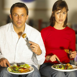 Living Room Dilemmas R Amazing! - Eating on your lap vs Eating at the table
