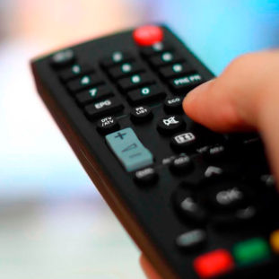 Living Room Dilemmas R Amazing! - Control the TV remote vs Share the remote