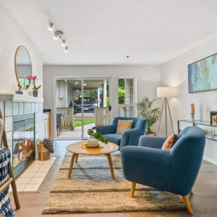 Living Room Dilemmas R Amazing! - Sofa vs Chairs