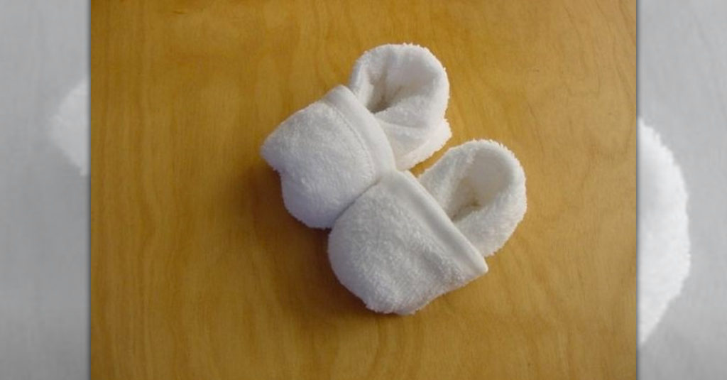 Towel Folders R Amazing! - Baby Slippers