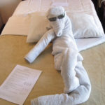 Towel Folders R Amazing! - Chilling Alligator