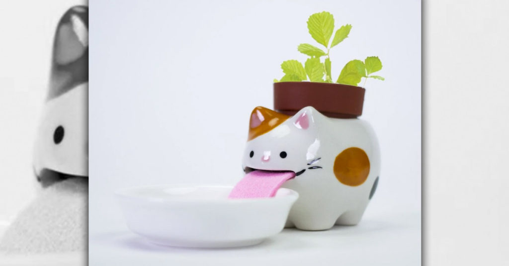 PEROPON DRINKING ANIMAL PLANTER