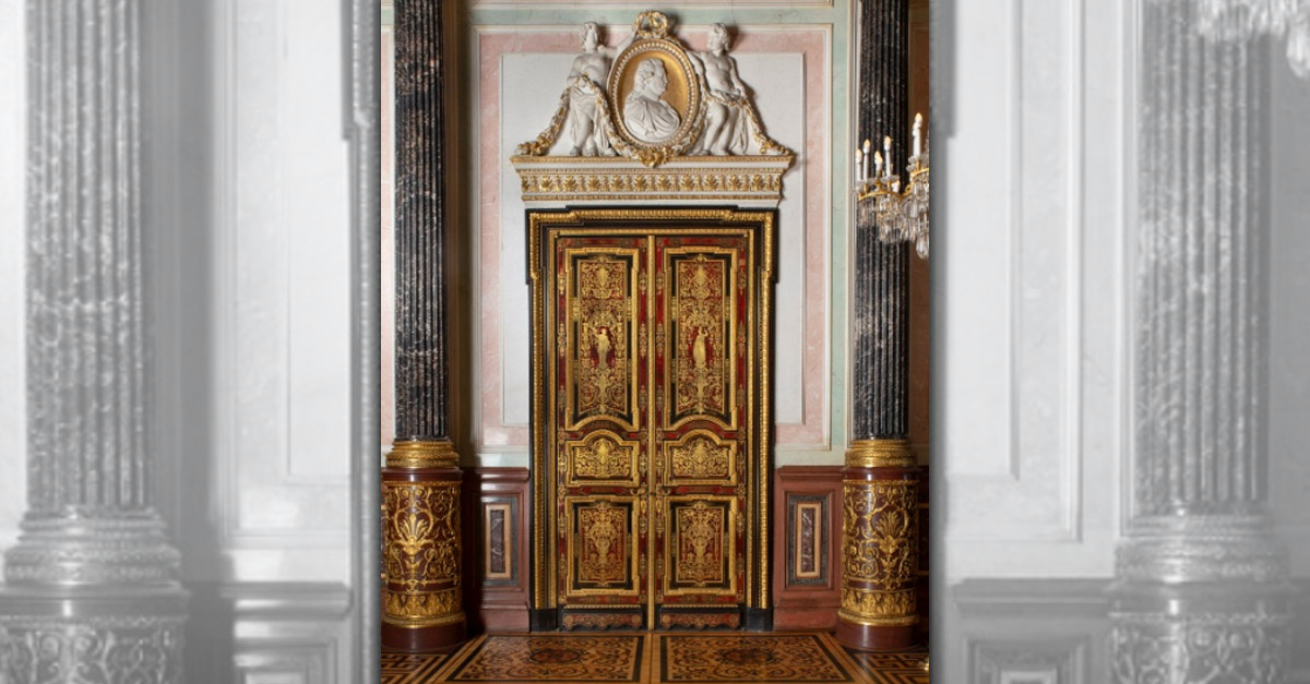 Amazing Doors - Hermitage Door