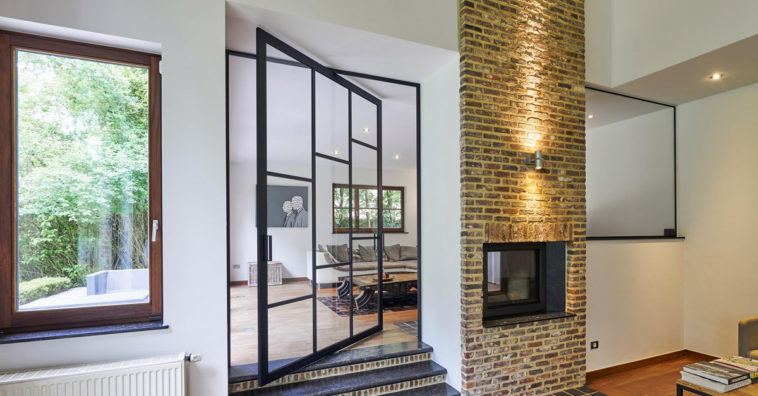 Amazing Doors - Rotating Glass Door