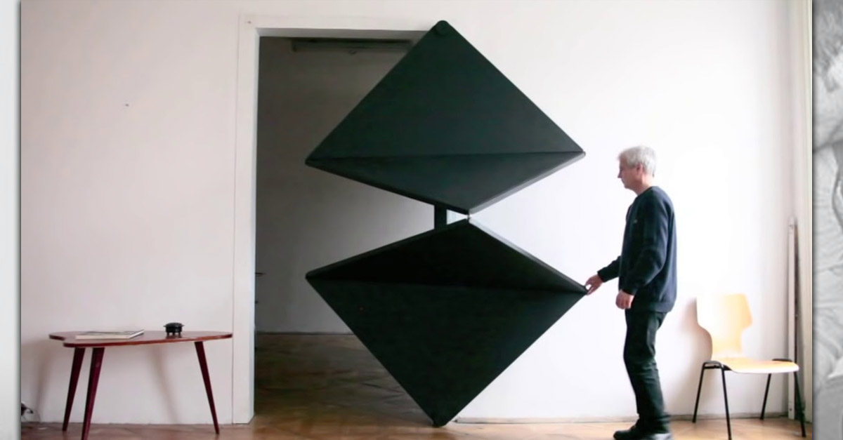 Amazing Door - Split Spinning Door