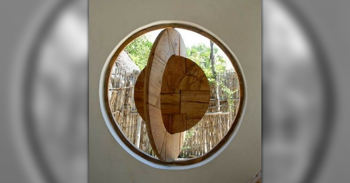Amazing Windows - Spinning Round Window
