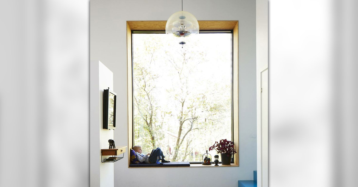 Amazing Windows - Window Seat