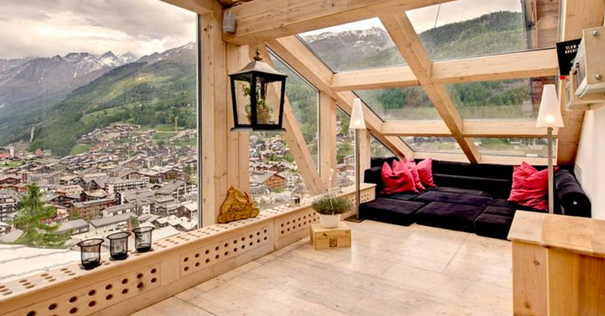 Amazing Windows - Wooden Surround Window