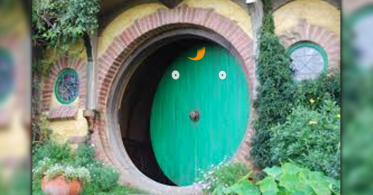Famous Doors - Round Door from the Hobbit/LOTR's