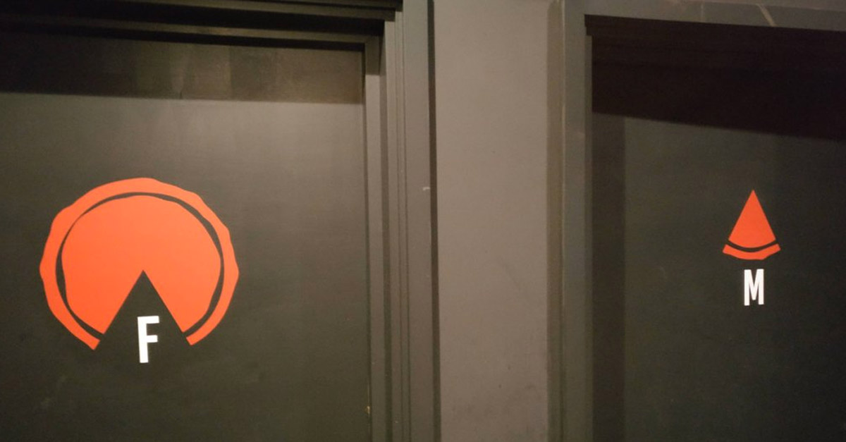 Pizza Toilet Door Sign